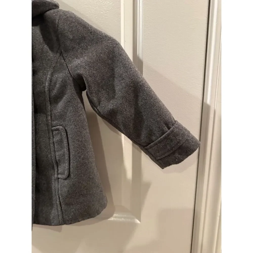 Old Navy Girl Grey Pea Coat Button Down Style & Thick - Size 3T - Picture 9 of 12